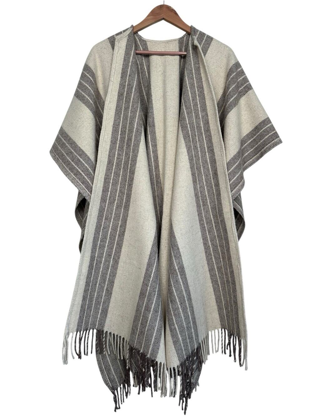 Vintage Women’s Beige & Brown Striped Fringe Wool Poncho Western Hippie Outdoor